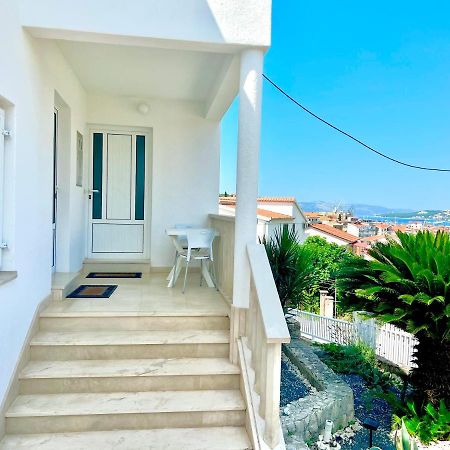 Apartments Mdk Kate Trogir Eksteriør billede