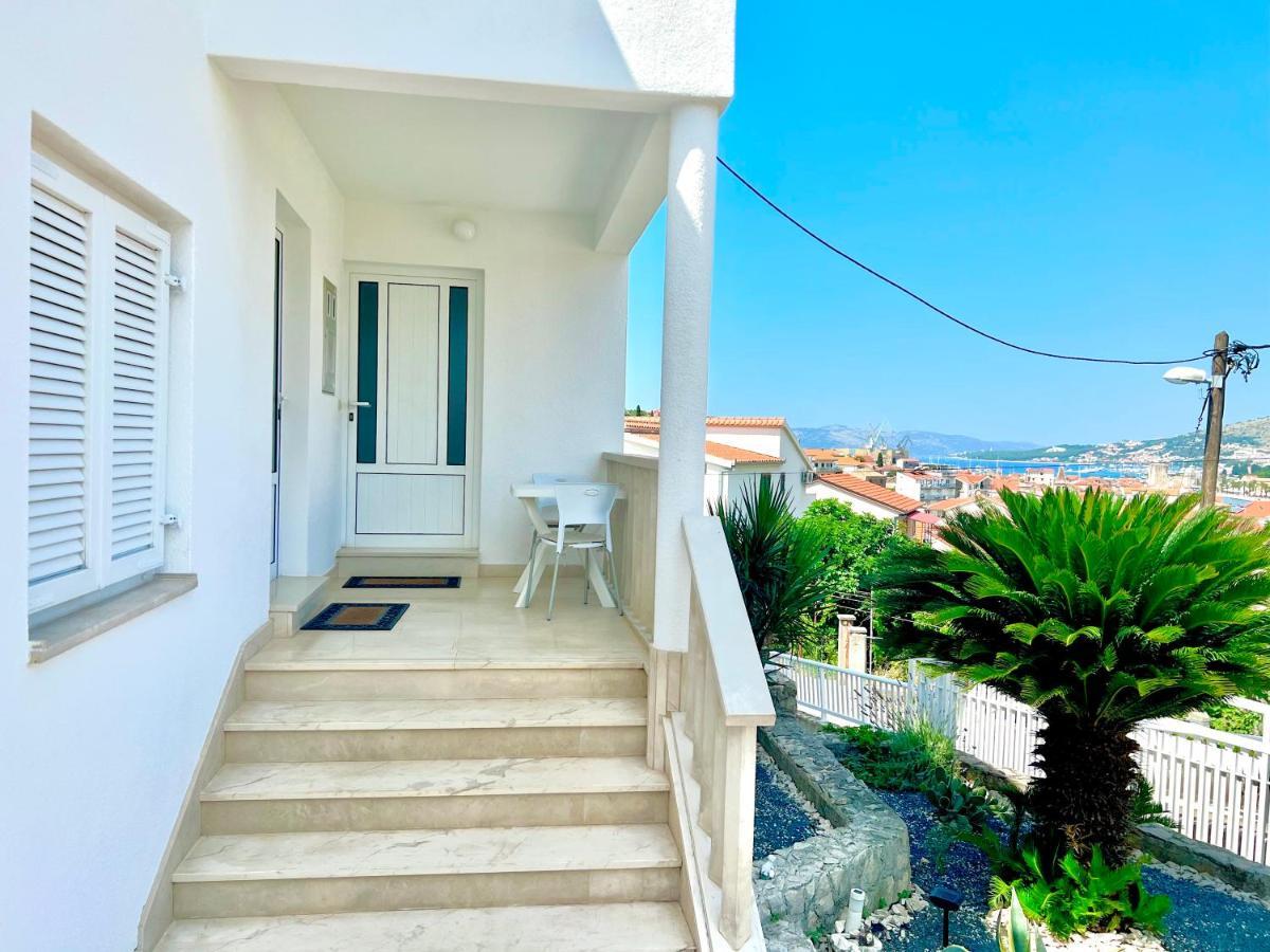 Apartments Mdk Kate Trogir Eksteriør billede