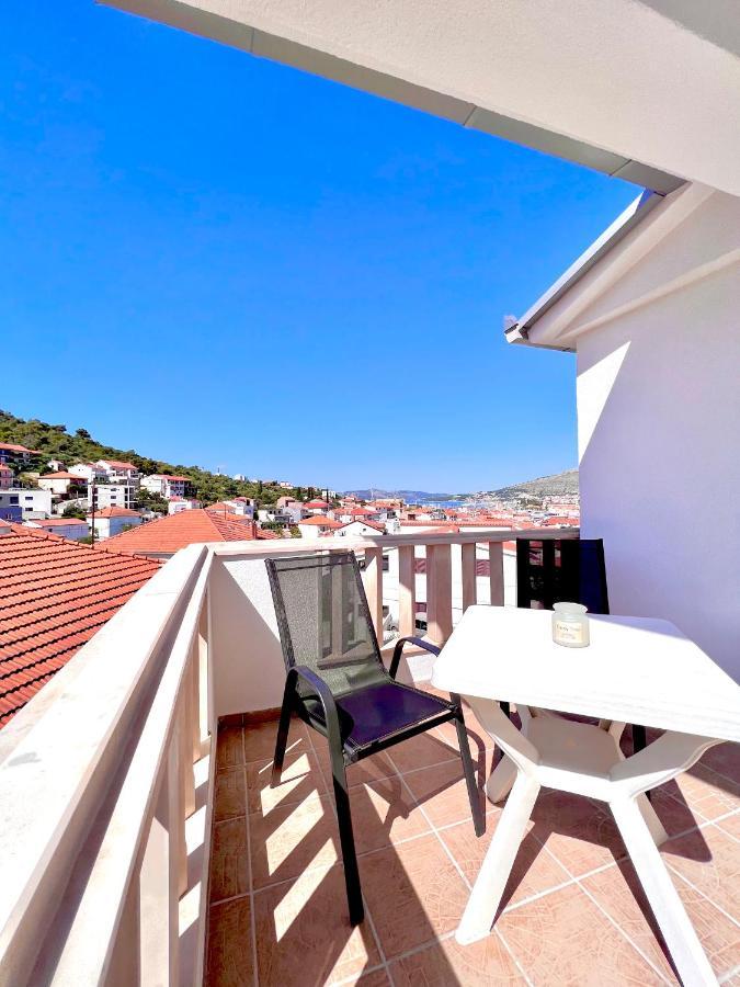 Apartments Mdk Kate Trogir Eksteriør billede