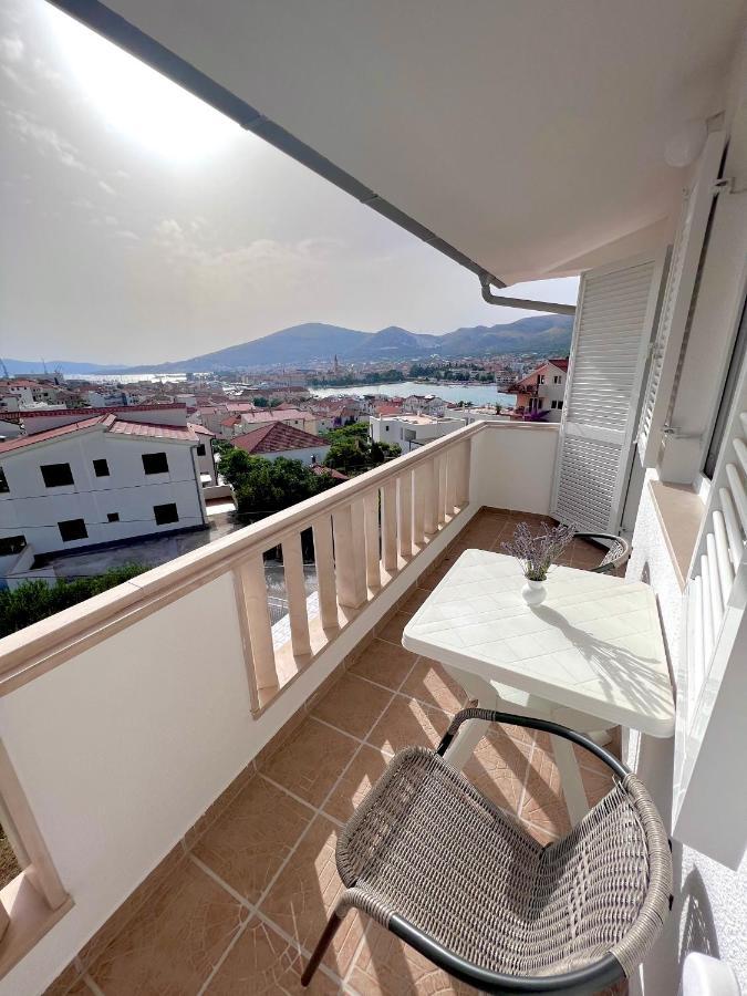 Apartments Mdk Kate Trogir Eksteriør billede