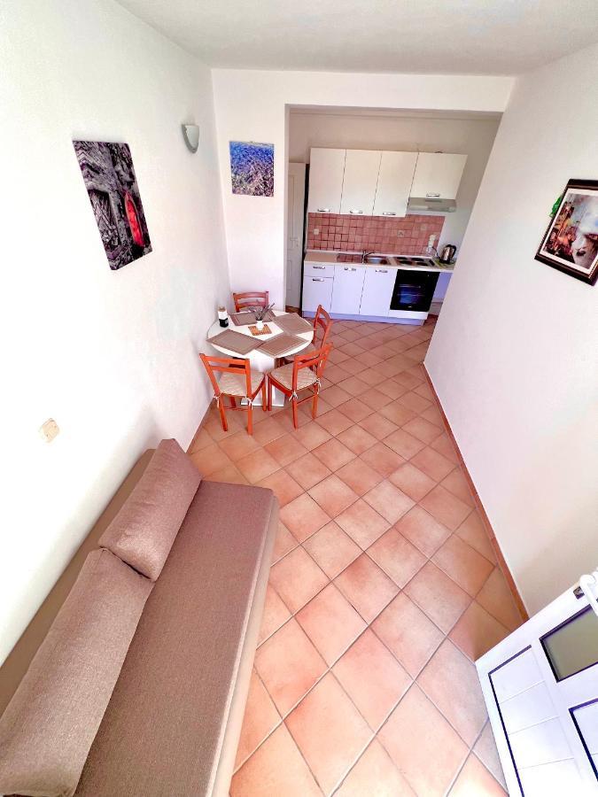 Apartments Mdk Kate Trogir Eksteriør billede